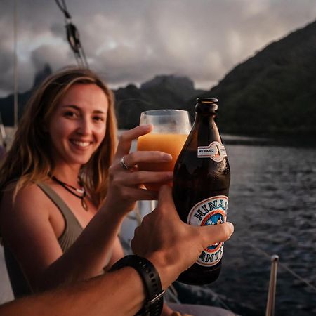 2 Nuits Insolites & 1 Excursion Voile A Bord Du Voilier Mori Ora Moorea Zewnętrze zdjęcie