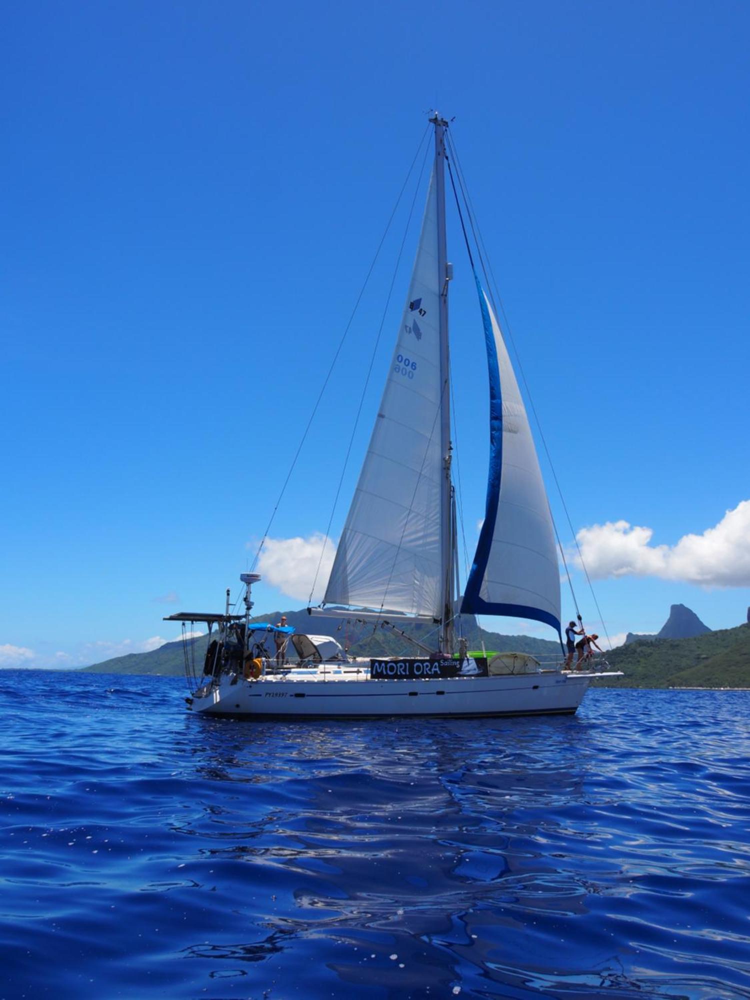 2 Nuits Insolites & 1 Excursion Voile A Bord Du Voilier Mori Ora Moorea Zewnętrze zdjęcie